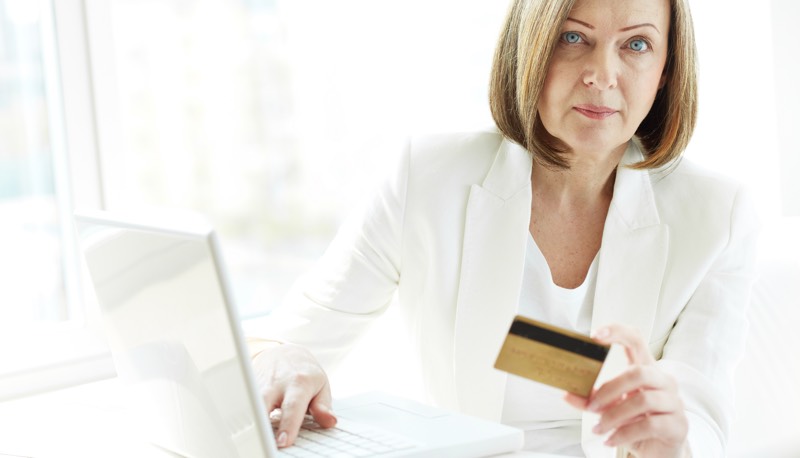 Come si paga lo shopping on-line?